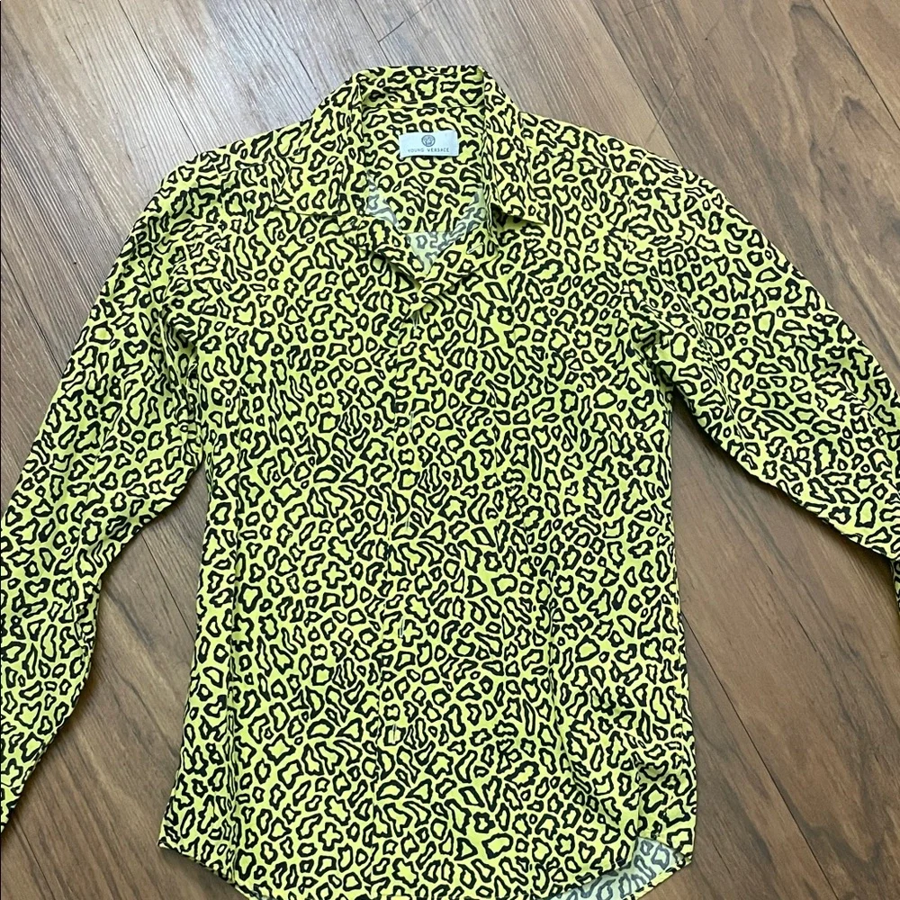 Young Versace boys yellow and black Leopard Print button down Shirt‎